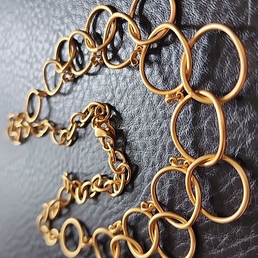 Elegant Premier Designs Gold Chain Necklace